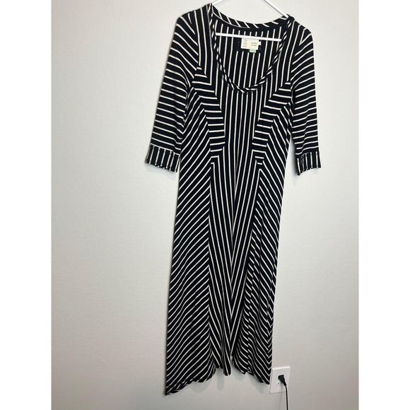 saturday sunday Dresses & Skirts - Saturday Sunday Dress Womens M Black Striped T Shirt 3/4 Sleeve Maxi Casual